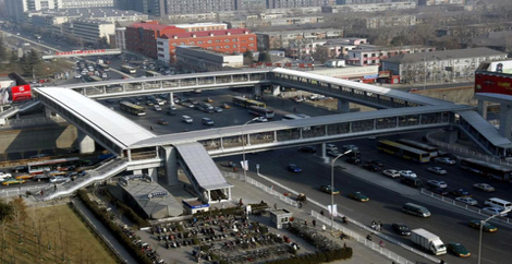 北京中關(guān)村跨街天橋